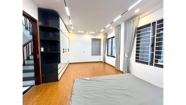 Bán nhà phố Minh Khai , 42m2 x 5 tầng, NHÀ MỚI, CHỦ TẶNG SANG TÊN